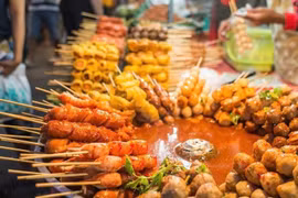 Bộ Y tế siết quản lý thức ăn đường phố, xử phạt vi phạm đến 3 triệu đồng