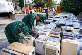 An Giang phát hiện xe tải vận chuyển hàng trăm thiết bị điện đã qua sử dụng