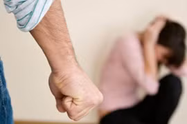 Công an xã sẽ thực hiện giám sát người có hành vi bạo lực gia đình