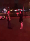 Sáng tạo từ kiểu hôn lộn vòng.
