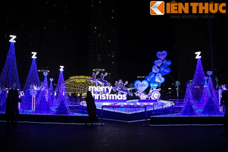 Chụp ảnh tự sướng Noel ở đâu đẹp nhất Hà Nội?