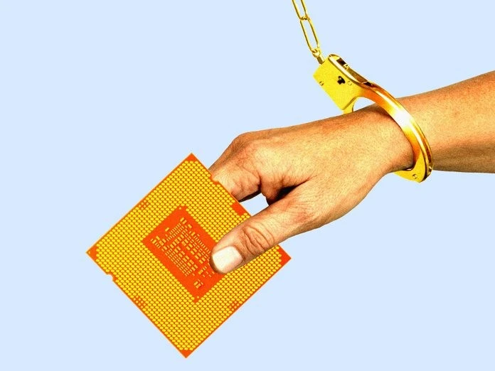 Nhân viên chip Mỹ mắc kẹt trong “mùa đeo còng vàng” của AI 