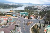 “Bí ẩn” Phương Hoàng Mai: Trúng thầu sát giá khắp các tỉnh thành