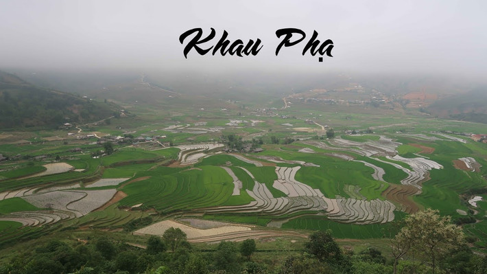Đèo Khau Phạ nổi tiếng là một trong những cung đường đèo quanh co và dốc đứng thuộc hàng bậc nhất Việt Nam.