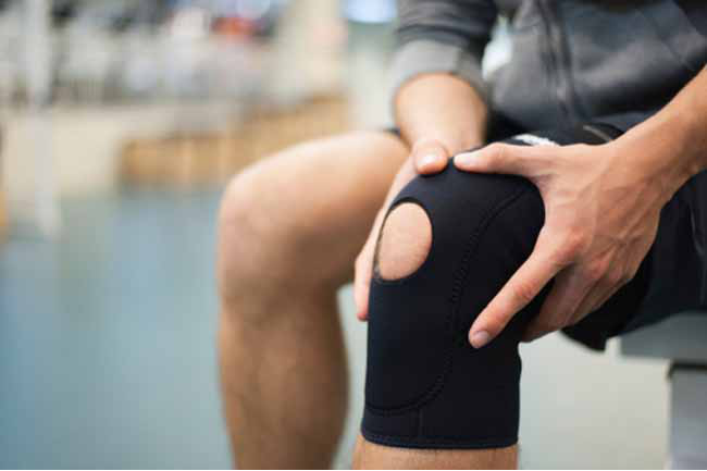 Đau đầu gối: Những người béo phì thường bị đau đầu gối dù không đi lại nhiều. Nếu bạn có dấu hiệu thừa cân đi kèm với đau đầu gối, hãy đến gặp bác sĩ ngay để được tư vấn.