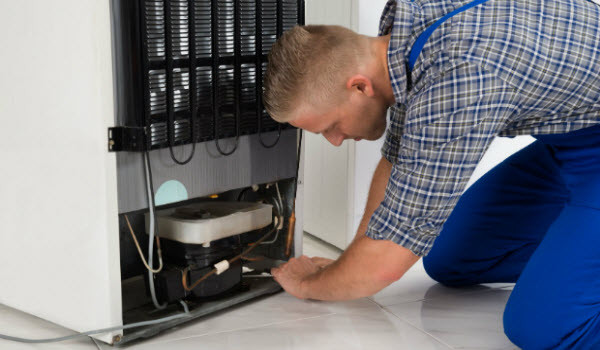 Tuy nhiên, bạn đừng tự ý nạp gas bởi gas tủ lạnh là một khái niệm phức tạp, nếu làm không đúng kỹ thuật có thể dẫn đến nổ nguy hiểm tính mạng.