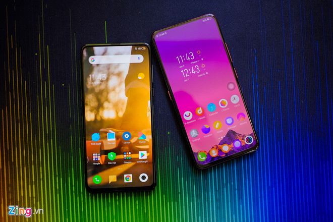 Vivo Nex 2 bản xách tay được bán với giá 17,5 triệu đồng, ngang giá với iPhone 8 Plus hay iPhone X 64 GB đã qua sử dụng. Máy có 2 màu xanh và tím. Hiện tại Vivo Việt Nam vẫn chưa đưa ra thông tin về việc bán chính hãng Vivo Nex 2.