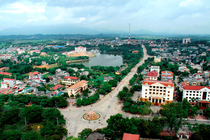 Ngày 11/4/1900, Toàn quyền Đông Dương ra nghị định tái lập tỉnh Tuyên Quang, tỉnh lỵ đặt tại xã Ỷ La, gồm: Phủ Yên Bình, lấy huyện Sơn Dương của tỉnh Sơn Tây nhập vào tỉnh Tuyên Quang, năm 1913, đổi huyện Sơn Dương thành châu Sơn Dương.
