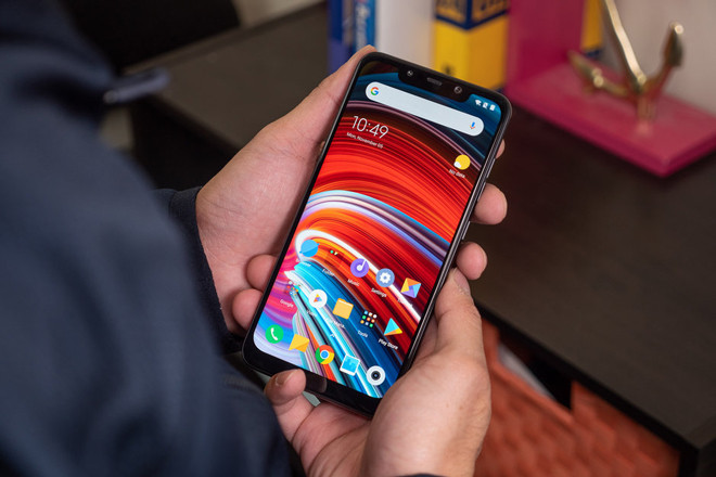 Điện thoại di động Xiaomi Dự kiến ra mắt: Tháng 8 - Tháng 9 Pocophone F1 là sự bất ngờ của năm 2018: một chiếc điện thoại “bom tấn”, cấu hình mạnh mẽ nhưng chỉ có giá 350 USD (tương đương 8,13 triệu đồng). Do đó, nhiều người vẫn mong đợi sự xuất hiện của chiếc Pophone F2 tiếp theo. Điện thoại có thể sẽ được ra mắt vào tháng 8 nếu Xiaomi (công ty đứng sau sản phẩm này) giữ nhịp nâng cấp 1 năm. Ảnh: Xiaomi Pocophone F1.
