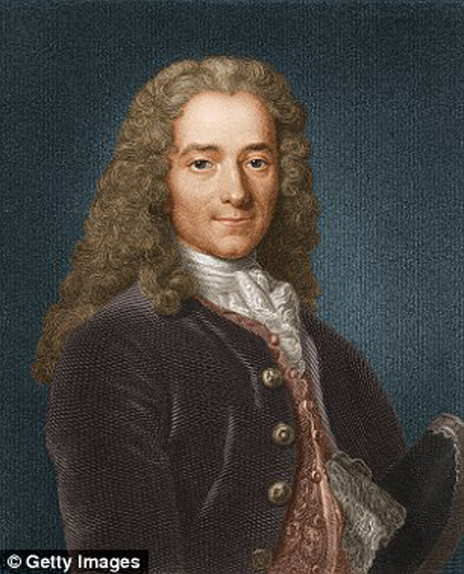 François-Marie Arouet (IQ: 190-200)François-Marie Arouet, nổi tiếng qua bút hiệu Voltaire, là một đại văn hào, tác giả, bình luận gia, nhà thần luận và triết gia người Pháp. Không những thế, ông cũng viết thơ. Voltaire hay nói bỡn nhưng rất nhạy bén khi phê bình hay tranh luận.