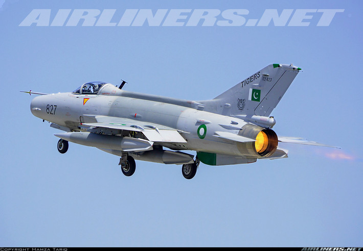 Đó mới chỉ là tính sô quốc gia sử dụng phiên bản MiG-21 Liên Xô sản xuất, hiện trên thế giới còn có khoảng 10 quốc gia khác sử dụng phiên bản sao chép MiG-21 mang tên Thành Độ J-7/F-7 do Trung Quốc chế tạo. Nguồn ảnh: Airliners.net