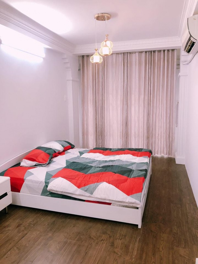 Mới đây, nữ ca sĩ đã rao bán ngôi nhà của mình tại Quận 3, TP Hồ Chí Minh với giá 7,2 tỉ đồng.
