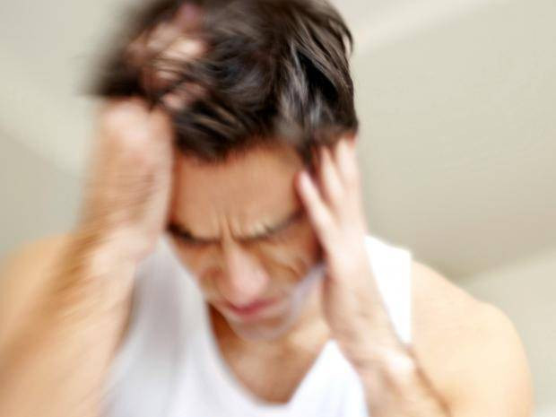Các vấn đề khác mà bạn phải đối mặt còn là chứng đau đầu, suy giảm trí nhớ. Giấc ngủ dài ảnh hưởng đến khả năng ghi nhớ của bộ não. Hơn nữa, nếu bạn thường thức giấc vào ban đêm, bạn có thể sẽ không có giấc ngủ đủ giấc. Điều này ảnh hưởng đến chức năng nhận thức, khả năng tập trung và ghi nhớ của não.