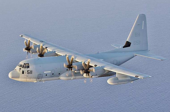 KC-130J là biến thể tăng tầm bay, tiếp nhiên liệu trên không được phát triển dựa trên khung thân cơ sở máy bay vận tải C-130J Super Hercules. Loại máy bay này hiện chủ yếu hoạt động trong Thủy quân Lục chiến Mỹ.