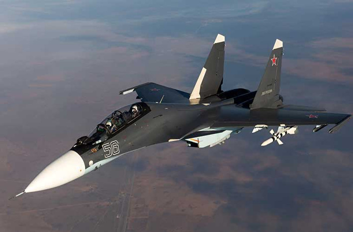 Tiêm kích đa năng Su-30SM là phiên bản đặc biệt được phát triển trên cơ sở hai mẫu Su-30 xuất khẩu cho Ấn Độ (Su-30MKI) và Malaysia (Su-30MKM), do Tổng công ty Irkut sản xuất theo đơn hàng Không quân Nga. Tính tới thời điểm cuối năm 2014, Không quân Nga nhận được tổng cộng 34 Su-30SM, trong khi Hải quân Nga nhận 3 chiếc.