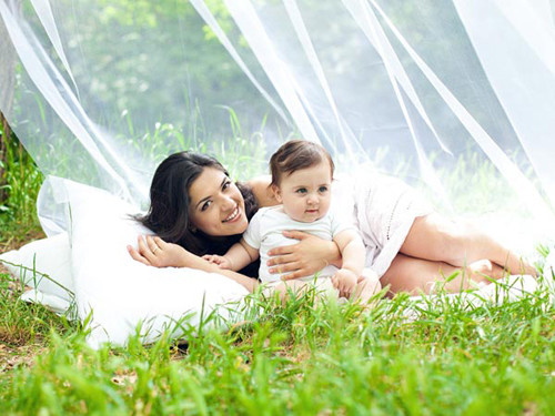 Một trong những lợi ích khác của việc nằm ngủ trên sàn là bạn dễ dàng đi vào giấc ngủ hơn so với việc nằm trên giường. Rất có thể cảm giác bình yên, cơ thể được giữ ở tư thế thoải mái nhất nên bạn nhanh chóng chìm sâu vào giấc ngủ.