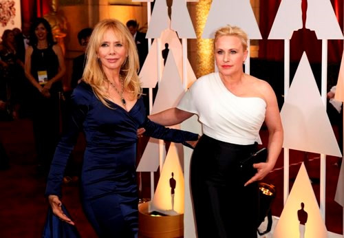 Trong lễ trao giải Oscar 2015, có tới 44 ngôi sao tên tuổi sẽ góp mặt trong dàn khách mời tới trao giải. Ảnh: Nữ diễn viên Patricia Arquette (phải) được đề cử giải Nữ diễn viên phụ xuất sắc nhất với vai diễn trong phim Boyhood.