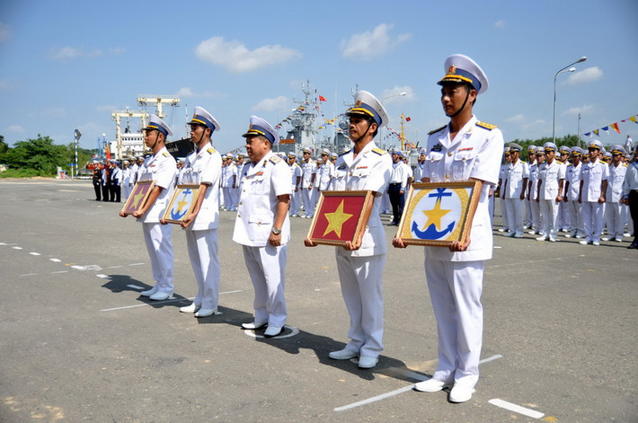 Đây là hai chiếc tàu thứ ba và thứ tư trong số 6 tàu tên lửa tấn công nhanh lớp Molniya (Tia chớp) - phiên bản Nga, được Việt Nam ký hợp đồng với Liên bang Nga chuyển giao công nghệ, mua trang thiết bị cơ bản và tự đóng tại Tổng công ty Ba Son (Tổng cục Công nghiệp Quốc phòng Việt Nam).