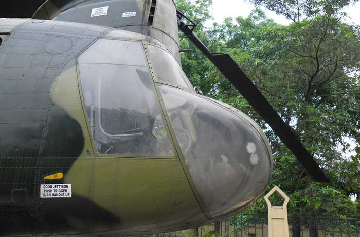 Trước khi “nghỉ hưu” tại bảo tàng, chiếc trực thăng khổng lồ CH-47 đã được gỡ bỏ hầu hết các hệ thống máy móc bên trong.