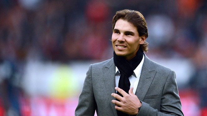 Siêu sao quần vợt Rafael Nadal gửi lời chúc tới Ronaldo: "Tôi muốn chúc mừng anh sau một năm đại thành công vừa qua. Tôi mong rằng những khát khao cống hiến không biết mệt mọi của anh sẽ trở thành tấm gương sáng cho thế hệ trẻ noi theo".