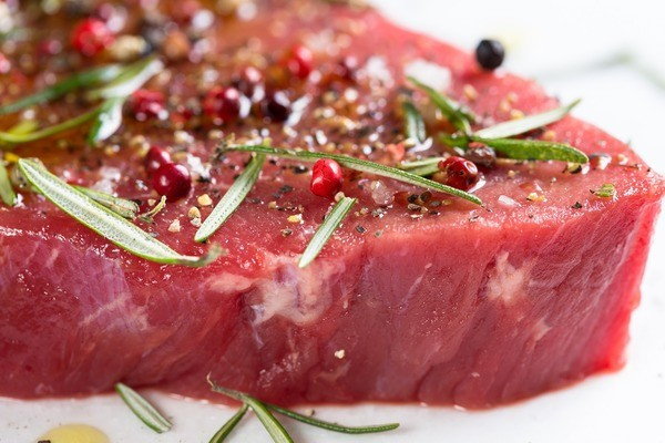 7. Chất béo bão hòa Ăn thực phẩm có nhiều chất béo bão hòa làm nặng thêm tình trạng viêm khớp đặc biệt là ở mô mỡ. Các nguồn chất béo bão hòa được nạp nhiều nhất là các sản phẩm sữa, thịt đỏ, thực phẩm chiên và chế biến.