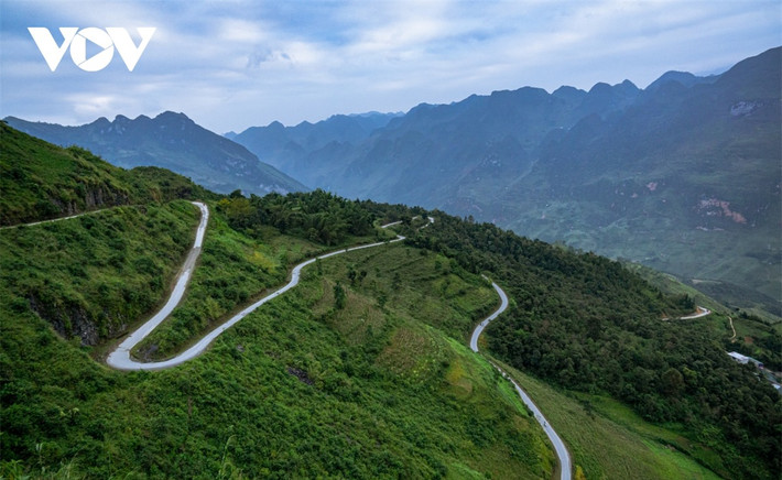 Đường lên xã Xín Cái, tới vùng biên cheo leo.