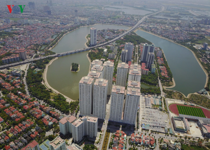Toàn cảnh những tòa chung cư "băm nát" quy hoạch tại khu đô thị kiểu mẫu Linh Đàm bao gồm: Tổ hợp chung cư HH Linh Đàm (12 tòa nhà), chung cư VP6 Linh Đàm, chung cư VP5 Linh Đàm và chung cư VP3 Linh Đàm - tất cả các chung cư này đều do tập đoàn Mường Thanh làm chủ đầu tư.