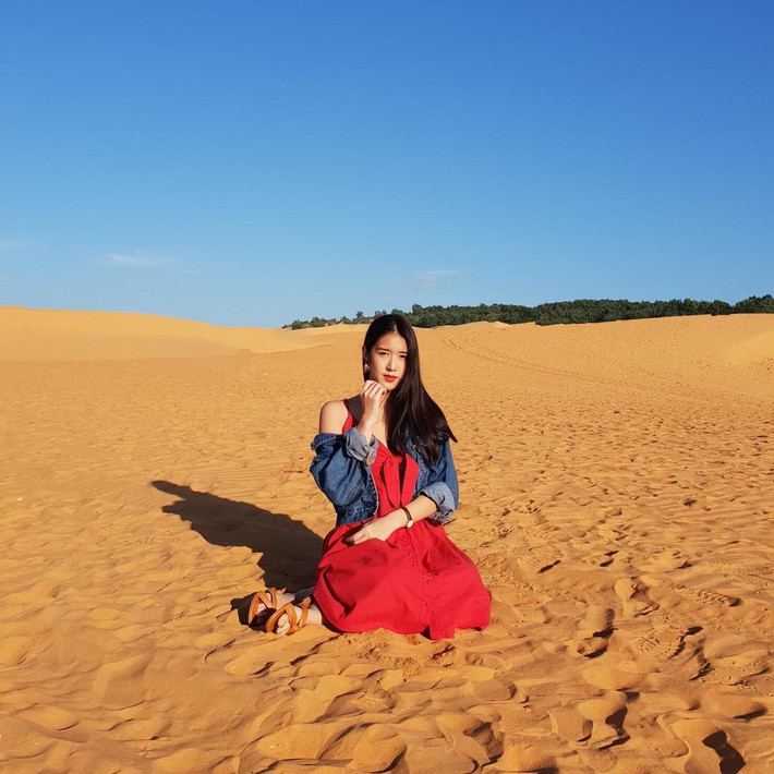 Ngoài ra màu trắng xám nằm tập trung ranh giới của Ninh Thuận và Bình Thuận trải dài trên diện rộng, là nguyên nhân của việc đất đai kém màu mỡ…
