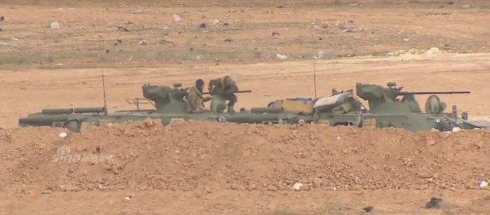 Chắc chắn có nhiều hơn 2 chiếc BTR-82A hiện diện ở Syria, đây được xem là lần đầu tiên mẫu xe bọc thép hiện đại này được đưa vào chiến trường sử dụng.