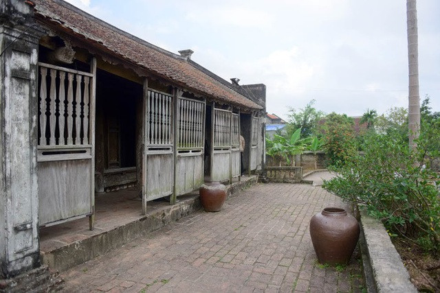 Hiện nay ngôi nhà của Bá Bính được người dân gọi là nhà Bá Kiến vẫn còn. Ngôi nhà tọa lạc trên một khu đất rộng khoảng 800 m2 tại làng Đại Hoàng, xã Hòa Hậu (huyện Lý Nhân, tỉnh Hà Nam).