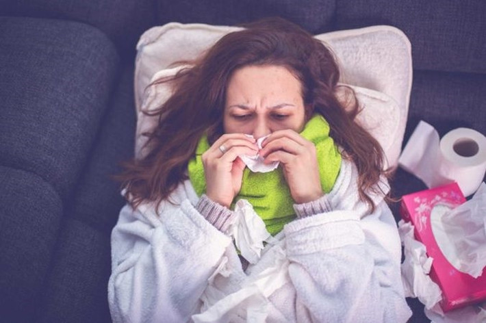 Không thể ngửi thấy bất kì mùi gì: Mất cảm giác về mùi có thể là một dấu hiệu cảnh báo về bệnh xoang liên quan đến mũi.