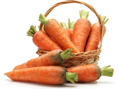 Nếu như đậu chứa nhiều chất xơ và protein thì cà rốt lại chứa nhiều chất xơ và beta – carotene có lợi. Lưu ý, cách tốt nhất để thưởng thức loại củ này là ăn sống.