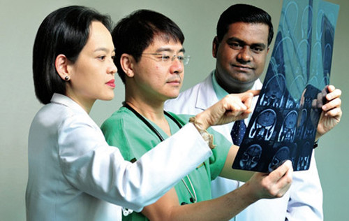 Bên cạnh đó, việc tham khảo ý kiến nhiều bác sĩ giúp bạn nhanh chóng phát hiện đúng bệnh để đưa ra pháp đồ trị liệu phù hợp, tránh trường hợp chẩn đoán nhầm gây hậu quả đáng tiếc.