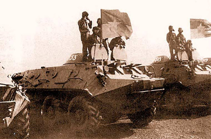 Những chiếc xe thiết giáp BTR-60PB đầu tiên được Liên Xô viện trợ cho quân đội ta từ năm 1973.