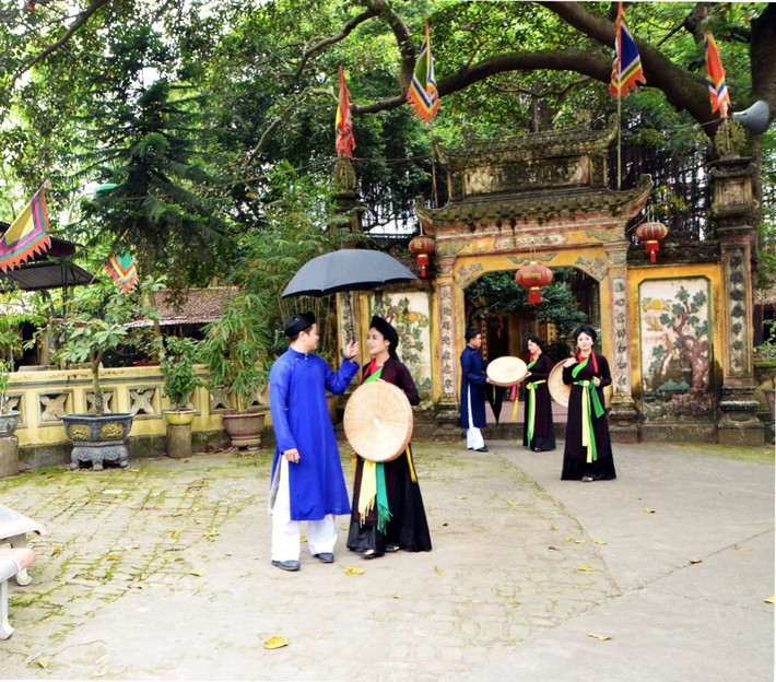 Có địa phương nơi ghi dấu tích của bà chúa vì thế còn có tên gọi gắn với sự tích của bà, như làng Thượng Đồng còn có tên là làng Lẫm (làng Kho). Một số tài liệu ở các làng xã khác thuộc xứ Kinh Bắc như làng Viêm Xá, làng Hữu Chấp… thờ bà và coi là thủy tổ của quan họ.