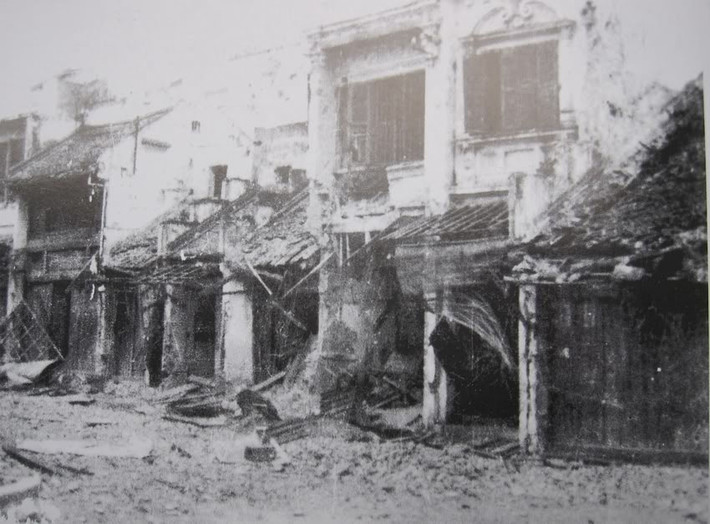 Phố Hàng Thiếc.