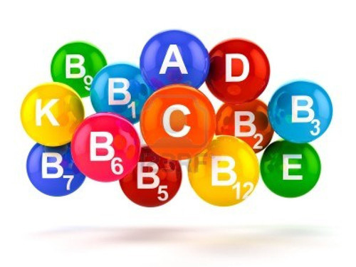 Nước uống bổ sung vitamin. Đúng như các công ty cung cấp nước bổ sung vitamin, loại nước này bổ sung các vitamin cần thiết. Dù tốt song lạm dụng nước uống bổ sung vitamin dễ dẫn đến tình trạng thừa vi chất. Hơn nữa, ước tính 1 chai nước vitamin thường chứa khoảng 33gr đường – lượng đường thậm chí còn nhiều hơn trong các lon soda bình thường.
