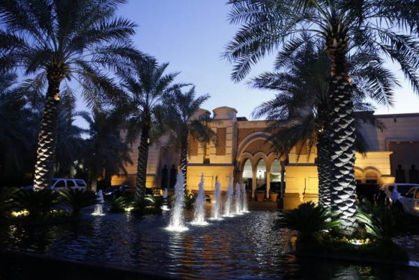Cung điện lộng lẫy Erga là cung điện riêng của gia đình hoàng tộc Arab Saudi. Gia đình hoàng tộc có đến hàng nghìn hoàng tử và công chúa, với cuộc sống xa hoa nức tiếng.