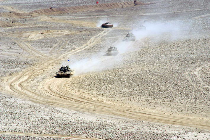 BMP-1 đi cùng xe tăng T-55AMV. Nguồn ảnh: Oryx