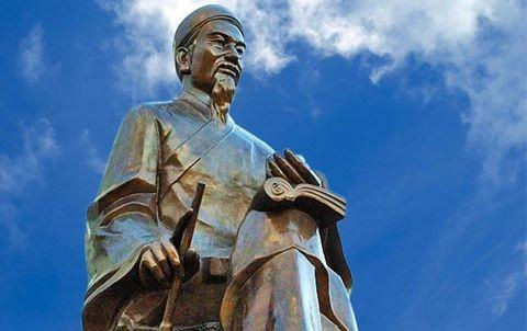 Thời đó trường học không có nhiều, phần lớn người dân chịu cảnh thất học, Chu Văn An mở trường dạy học cho những người cầu học, chú tâm tới học trò nghèo có chí trau dồi kinh sách, hướng con người đến lễ nghĩa, nhân hậu, thanh tao.