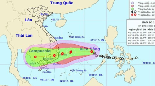 Bão số 12 tiếp tục mạnh lên, TP.HCM cấm tàu thuyền ra khơi. Để ứng phó với cơn bão số 12, TP HCM mới ban hành lệnh cấm tàu thuyền ra khơi. Còn các tỉnh thành nằm trong vùng ảnh hưởng của bão cũng chuẩn bị sẵn sàng các phương án. Hướng di chuyển của bão số 12. (Xem chi tiết >> TP.HCM, Cần Giờ sẽ di dời dân khi ATNĐ mạnh lên thành bão)