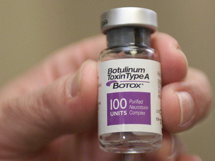Chất độc Botulinum toxin: Các nhà khoa học hiện nay đều đồng ý rằng botulinum toxin, một hợp chất được sản xuất bởi những vi khuẩn kỵ khí, là chất độc nhất được biết đến.
