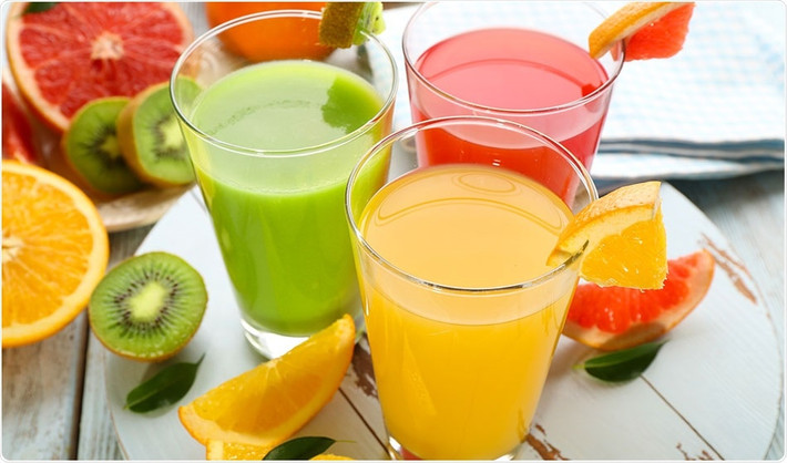 7. Nước ép Nước ép có chứa nhiều đường như soda, loại đường này phá vỡ collagen trong da gây ra sần sùi. Nước ép cũng thiếu chất xơ, có nghĩa là những gì bạn uống không cung cấp cho làn da các chất dinh dưỡng cần thiết. Ảnh Internet