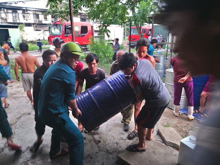 Hiện nguyên nhân cháy hai công ty ở cụm công nghiệp Quang Trung đang được điều tra.