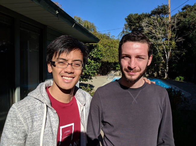 Đây là nhà trọ dành cho những sinh viên theo học tại trường kinh doanh Stanford. Mỗi năm, một nhóm sinh viên thuê nhà trong 1 năm trước khi chuyển cho khóa sau. Cư dân hiện tại bao gồm Derek Tsoi và Shalva Daushvili.