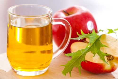Giấm táo chứa thành phần có khả năng ngăn ngừa ung thư và chuột rút. Nó cũng chứa axit citric mang lại tác dụng làm tan sỏi thận.