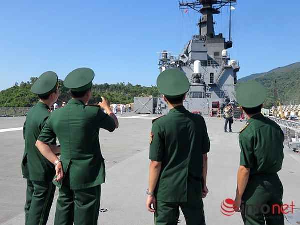 Với thiết kế này, Osumi có khả năng triển khai tới 8 máy bay trực thăng vận tải hoặc tấn công.