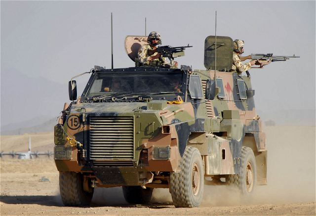 Bushmaster do công ty Thales Australia nghiên cứu chế tạo và chính thức vào biên chế quân đội Hoàng gia Australia từ năm 2004. Bên cạnh đó, xe còn phục vụ rộng rãi trong quân đội Hoàng gia Anh, Hà Lan, Indonesia, Jamaica và một số lượng nhỏ trong quân đội Nhật. Bushmaster mang theo được 8 lính, xe có trọng lượng 15 tấn, trang bị động cơ turbo V6 Caterpillar 3126E ATTAC công suất 330 mã lực, cho tốc độ tối đa 100 km/h, tầm hoạt động 800 km.
