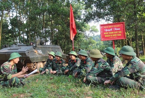 Theo các tài liệu đã được công khai, xe bọc thép K63 có trọng lượng 12,6 tấn, dài 5,476m, rộng 2,978m, cao 2,58m với phần thân làm bằng thép hàn, chỗ dày nhất 14mm cho phép chống chọi hiệu quả đạn súng máy hạng nhẹ, mảnh đạn pháo. Nguồn ảnh: Báo QĐND