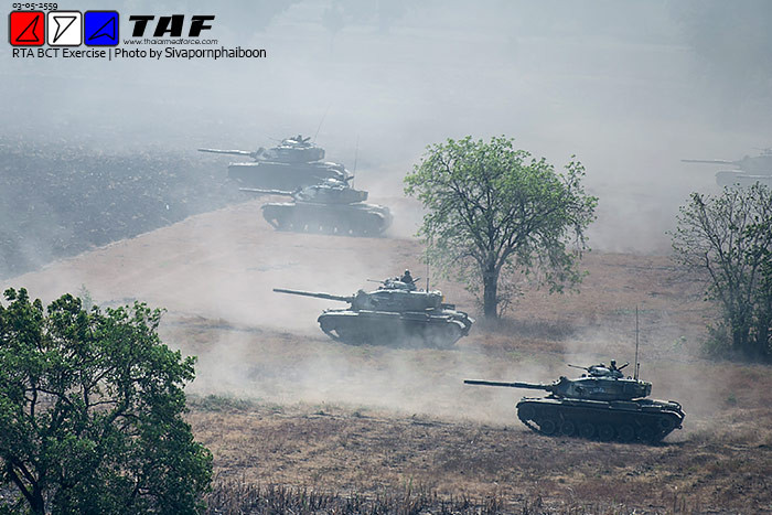Còn đây nhóm xe tăng M60A3 Patton.